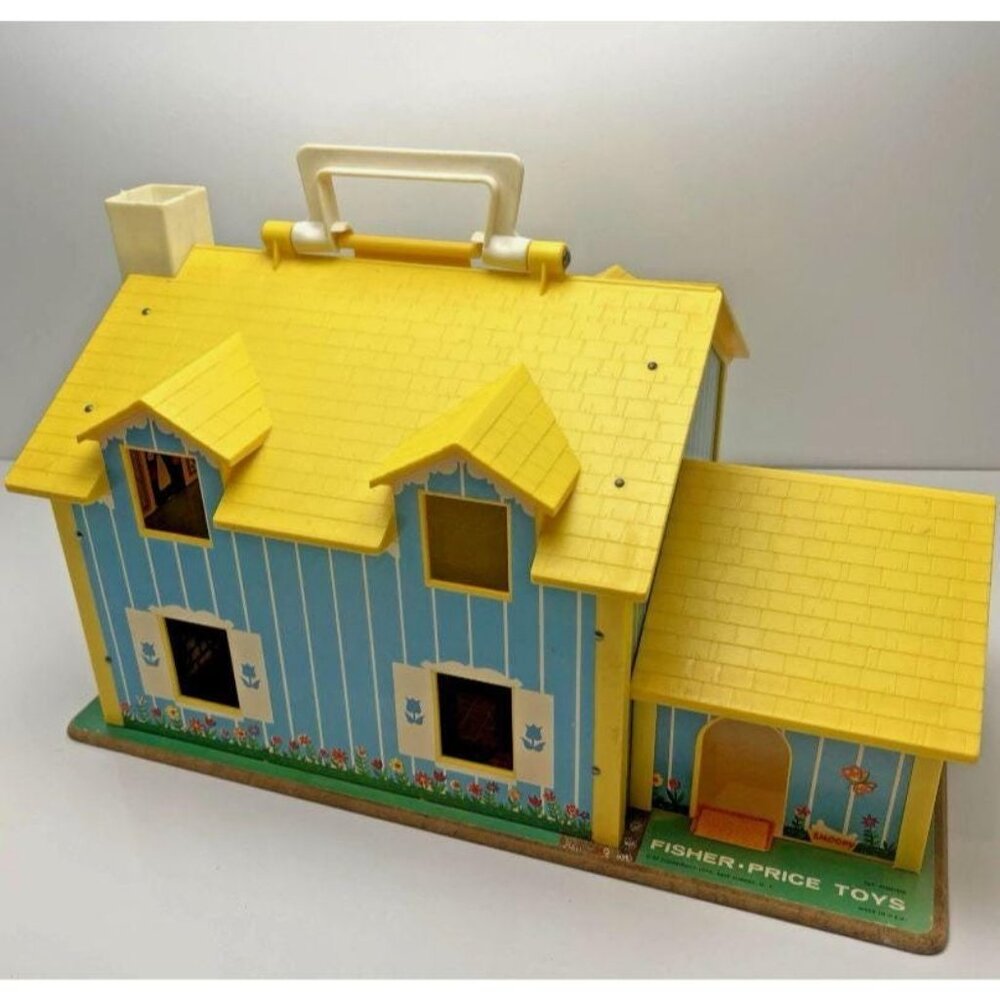 Vintage Fisher-Price Play Family House With Figures & Accessories - Picture 7 of 7